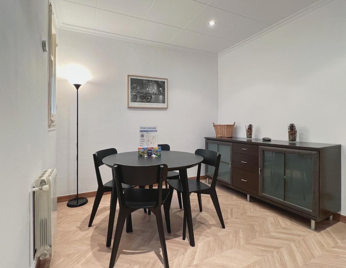 Stay U-Nique Apartments Calabria Барселона Екстериор снимка